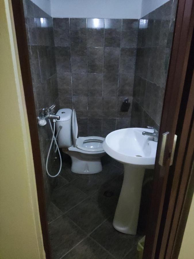Dafina Hotel Tirana Extérieur photo