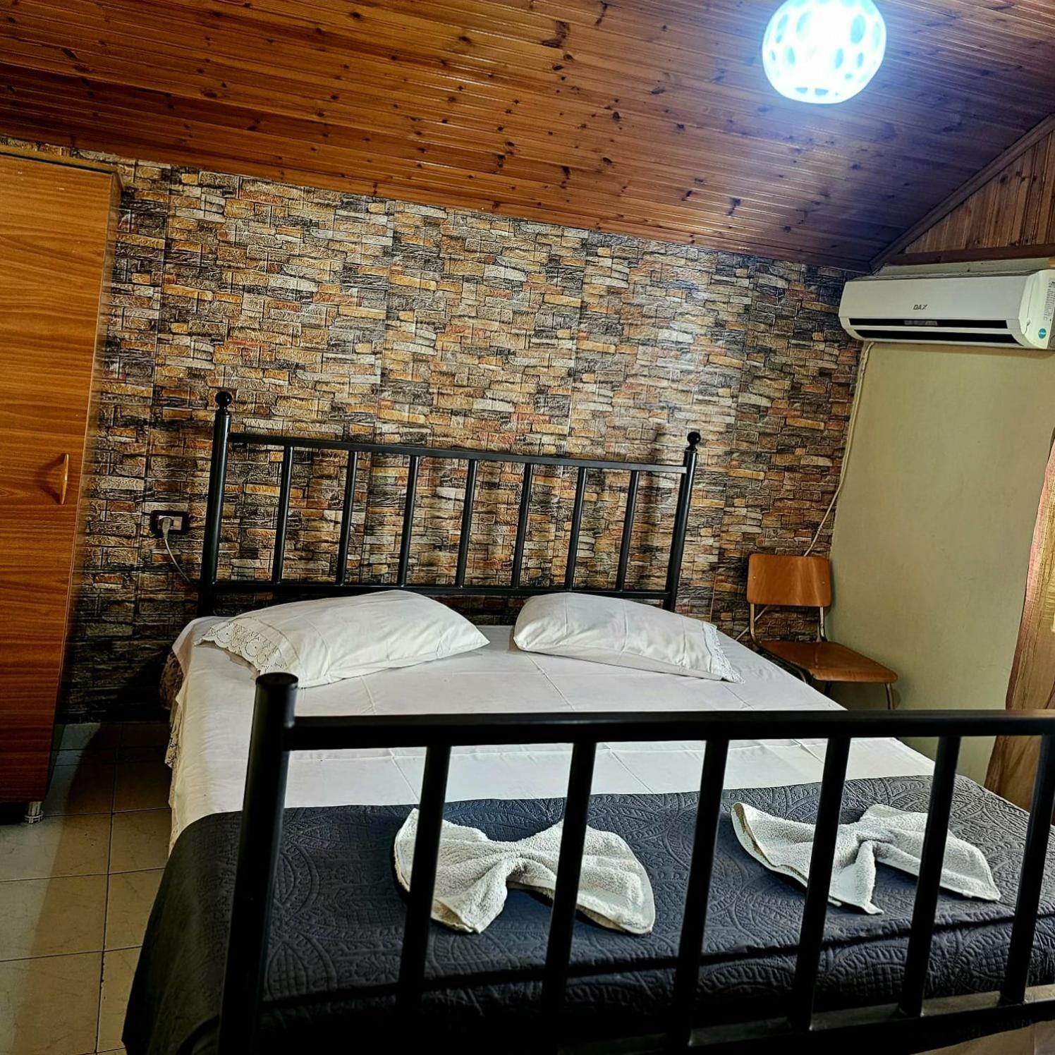 Dafina Hotel Tirana Extérieur photo