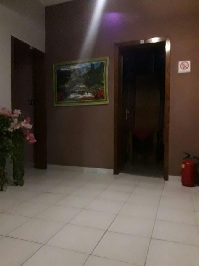 Dafina Hotel Tirana Extérieur photo